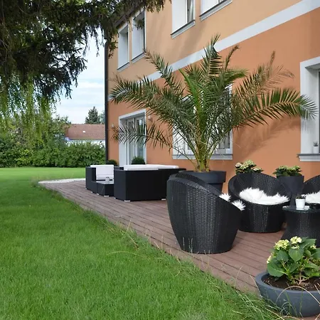 Maria 3* Gramatneusiedl