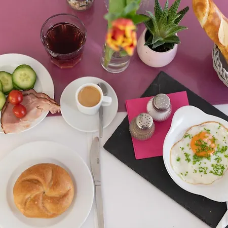 Maria 3* Gramatneusiedl